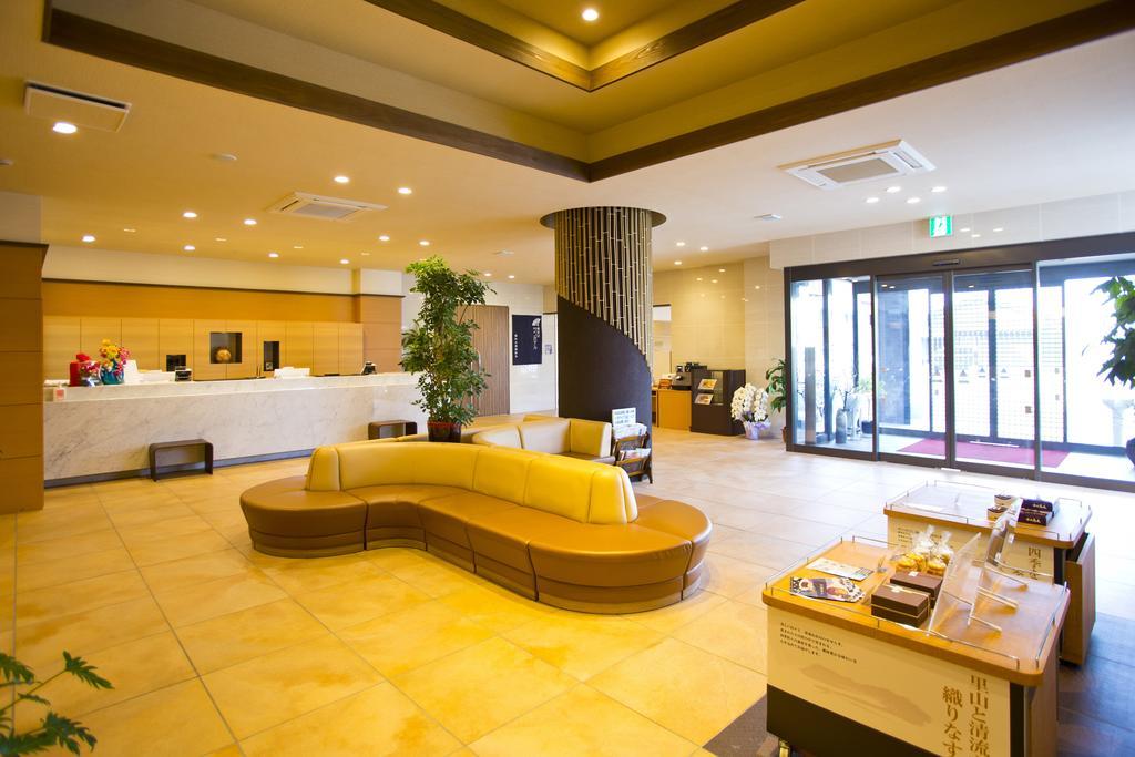 Fukuchiyama Sun Hotel Экстерьер фото